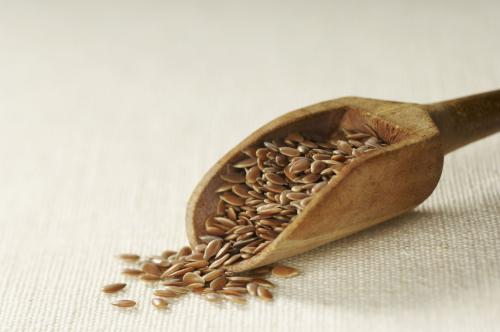 Семена льна и кефир для похудения. Как правильно принимать для похудения семена льна с кефиром?