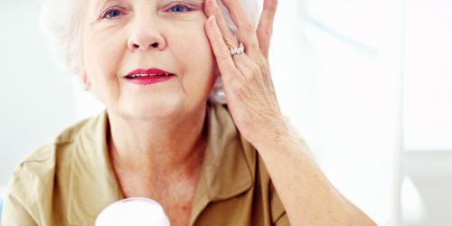 Маски для лица после 60 лет в домашних условиях от морщин. Уход за кожей лица после 60 лет — эффективные маски от морщин в домашних условиях