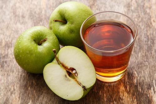 Витамины в яблочном соке. Состав и калорийность