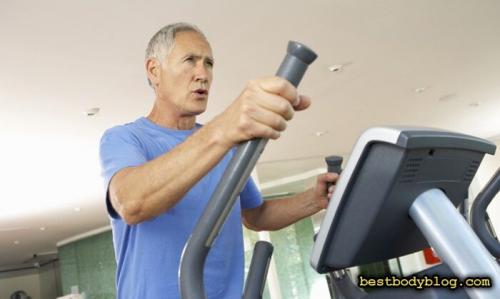 Как начать заниматься спортом в 40 лет. Момен.  Обязательно выполняйте кардио-упражнения