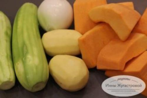 Есть ли рецепты из тыквы и кабачков для веганов и веганов. Веганский нежный суп-пюре из тыквы с кабачками и картофелем