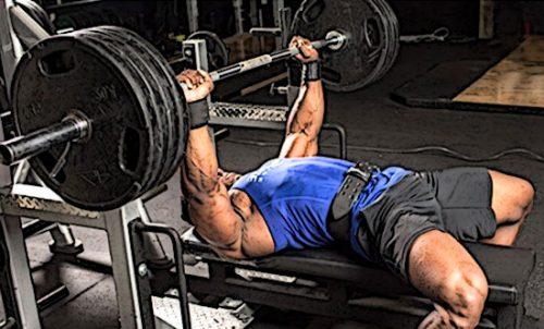 Отжимания с дополнительным весом. Могут ли отжимания от пола заменить жим штанги лежа?