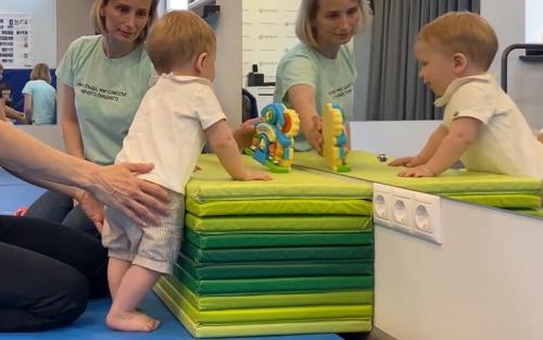 С какого возраста ребенок может заниматься на турнике. Методика быстрого обучения ребенка подтягиванию на турнике 03