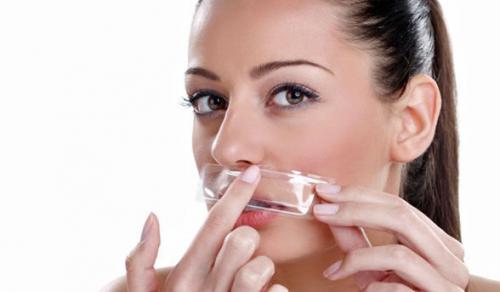 Что будет если убрать пушок над губой. Пушок над верхней губой: как правильно удалить, чтобы не пожалеть о содеянном?