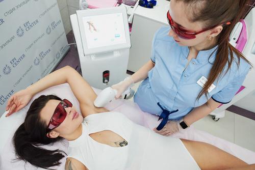 Вред лазерной эпиляции в зоне бикини. Опасна ли лазерная эпиляция?