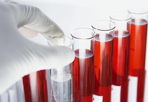 Плазмолифтинг или биоревитализация, что лучше. Инъекционные методики 01