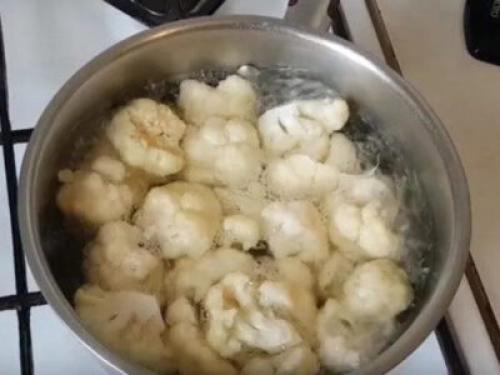 Цветная капуста на пару в кастрюле. Сколько варить цветную капусту: до готовности или аль денте