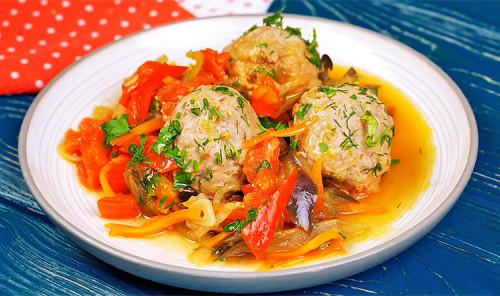 Диетическая цветная капуста с яйцом. Низкокалорийный гарнир из цветной капусты, яиц и лука