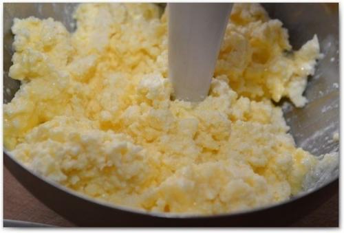 Что можно сделать из просроченного творога. Можно ли есть просроченный творог и что с ним можно сделать