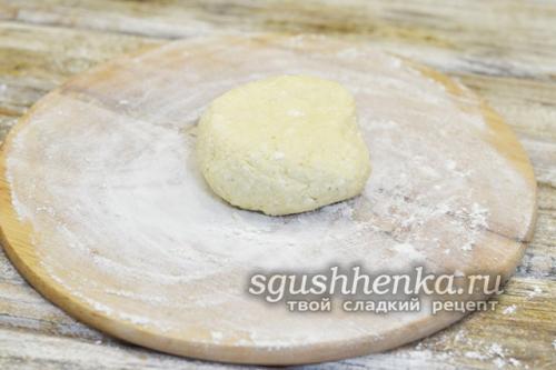 Что можно сделать из просроченного творога. Можно ли есть просроченный творог и что с ним можно сделать