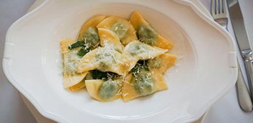 Что приготовить из сыра рикотта быстро и просто. 7 вкусных рецептов с сыром рикотта