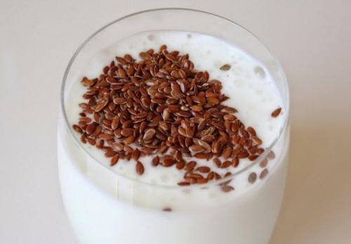 Кефир с льняными семенами. Разгрузочный день на кефире