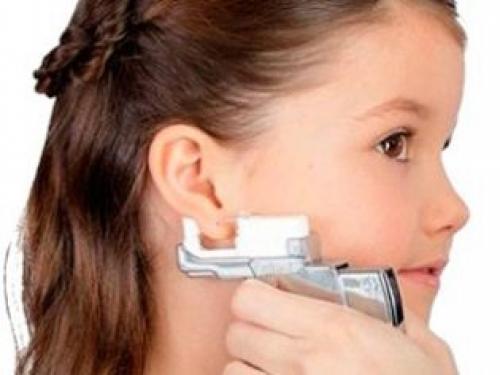 Проблемы после прокола ушей. О детском пирсинге