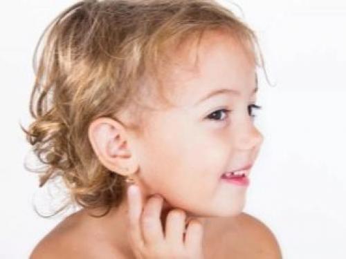 Проблемы после прокола ушей. О детском пирсинге