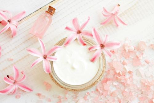 Как убрать мимические морщины. Причины появления морщин вокруг рта 11