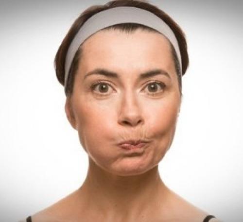 Можно ли устранить кисетные морщины над верхней губой с помощью домашних средств. Борьба с морщинами в домашних условиях и народными средствами