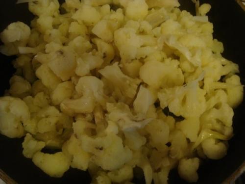 “диетическая курица с цветной капустой”. Цветная капуста с куриной грудкой – вкусная и сытная, но диетическая. Курица с цветной капустой в духовке – замечательно! Рецепты полезных и вкусных блюд из курицы с цветной капустой в духовке