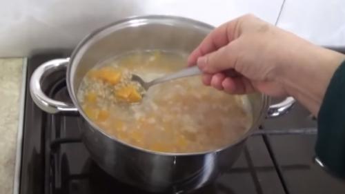 Каша из тыквы с овсянкой. Овсяная каша с тыквой на воде