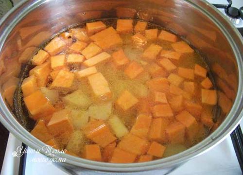 Тыквенный суп-пюре с молоком диетический. Как приготовить вкусный суп-пюре из тыквы: 11 рецептов тыквенного супа