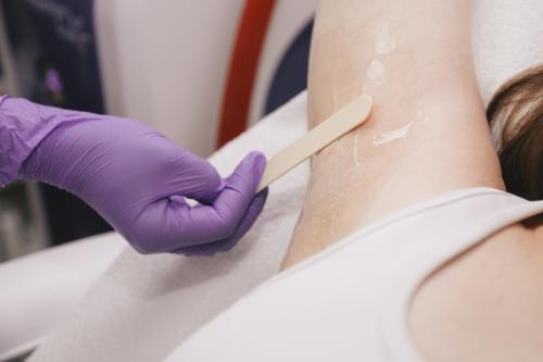 Как сравнить количество сеансов лазерной эпиляции и восковой эпиляции.   Восковая эпиляция – ваксинг