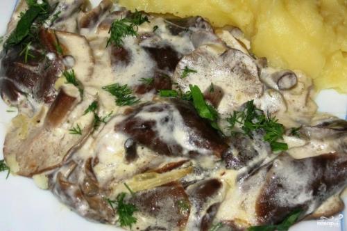 Как приготовить опята в сливочном соусе. Опята в сливочном соусе: пошаговые рецепты с фото