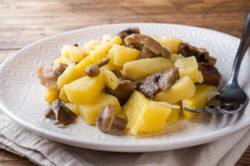 Какие гарниры лучше всего сочетаются с жареными опятами. 12 лучших рецептов жареной картошки с опятами