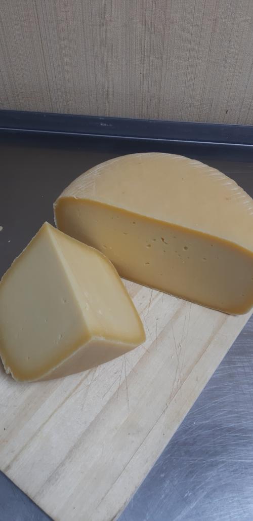 Можно ли есть корочку сыра. Какие сырные корочки съедобны, а какие не очень