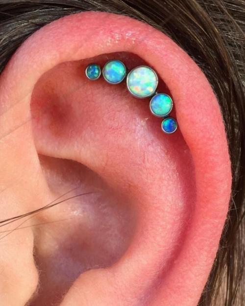 Чем обрабатывать прокол хряща. Советы по уходу за проколотыми ушами 10 Чем обрабатывать прокол хряща. Советы по уходу за проколотыми ушами 10