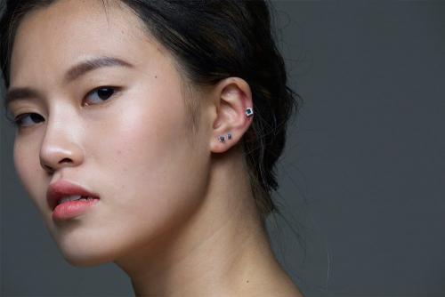 Чем обрабатывать прокол хряща. Советы по уходу за проколотыми ушами 16 Чем обрабатывать прокол хряща. Советы по уходу за проколотыми ушами 16